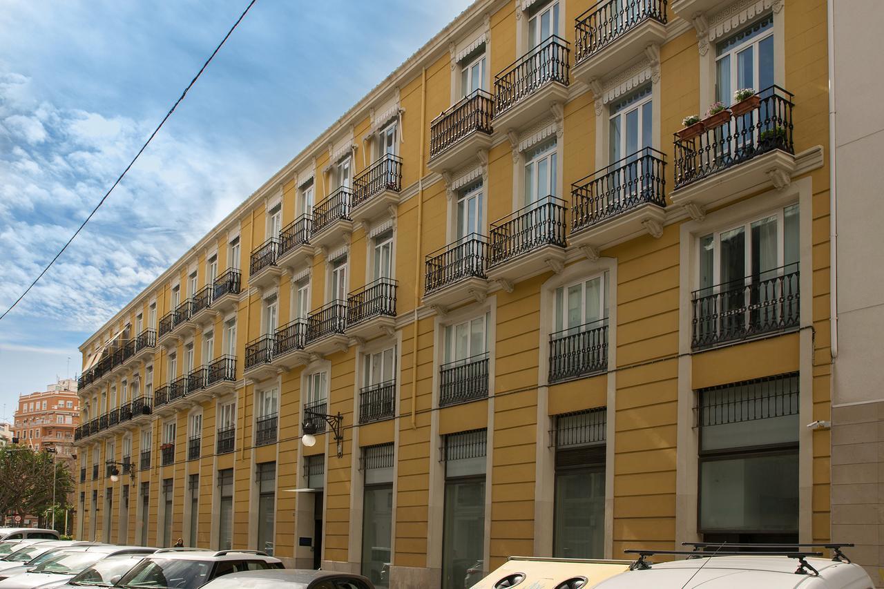 Ferienwohnung Beds & Breaks Nyman Valencia Exterior foto
